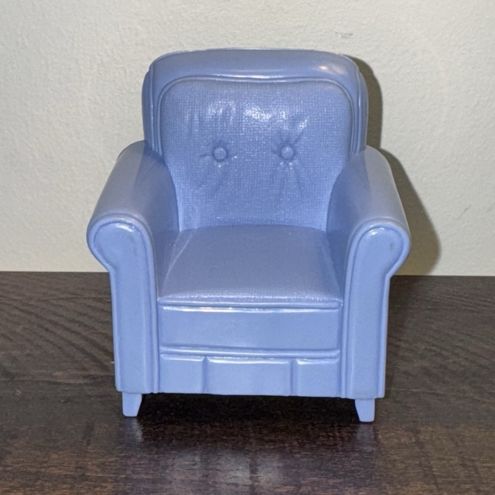 2004 FP Fisher Price Loving Family Dollhouse Doll House Living Room Blue Chair